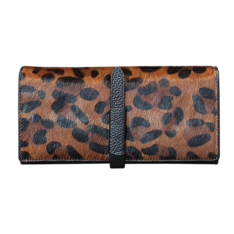 Luxury Lifestyle Photography - Neue Mode Leopard Kuh Echtes Leder