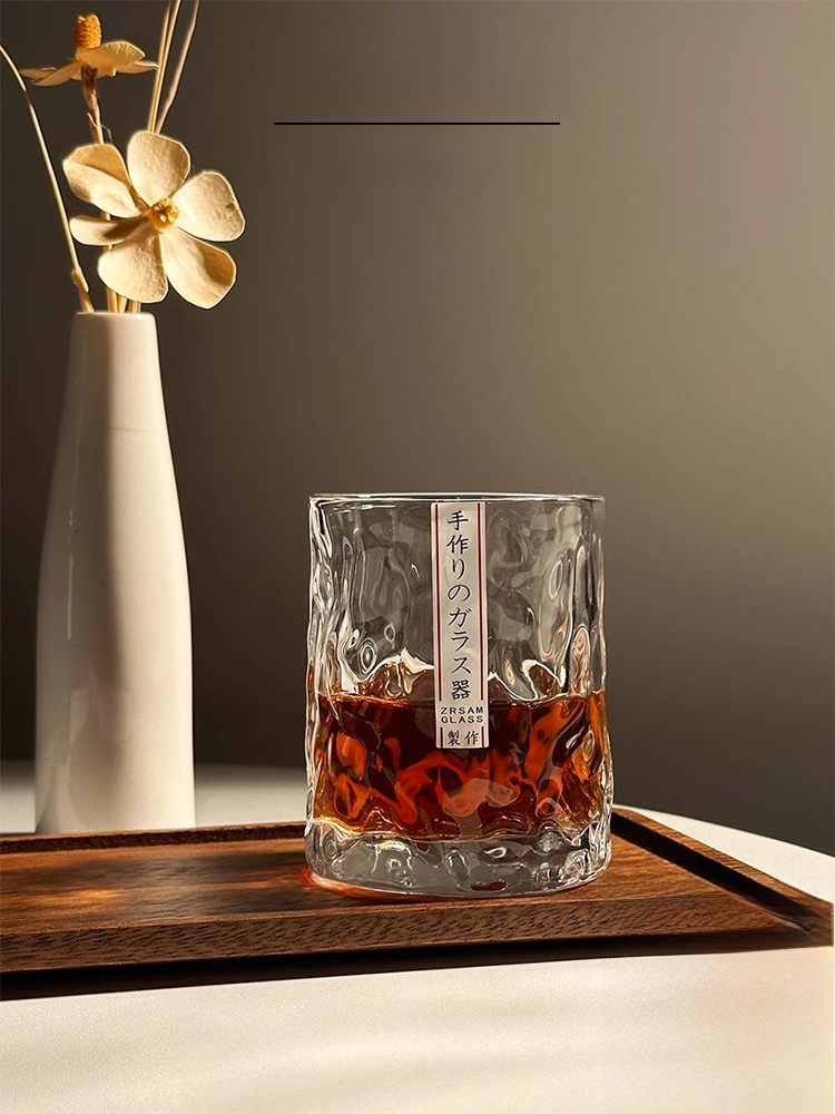 Handgefertigter Vietnamesische – Crystal Wine Glass Bewertung und Preis